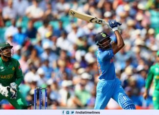 India Shouldn't play Pakistan in world cup