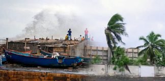 Cyclone Vayu Live Updates