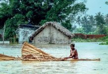 Kushinagar boat rescue: 150 lives flowing in the river overflowing due to floods