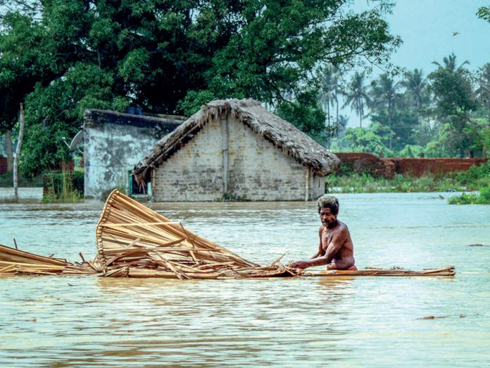 Kushinagar boat rescue: 150 lives flowing in the river overflowing due to floods