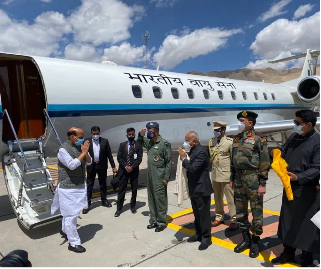 Defense Minister Rajnath Singh reached Leh-Ladakh, said a big thing to ex-servicemen