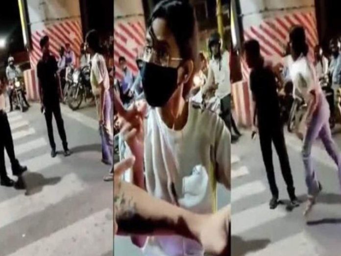 FIR against girl who slapped a cab driver in Lucknow: Demand was raised on Twitter