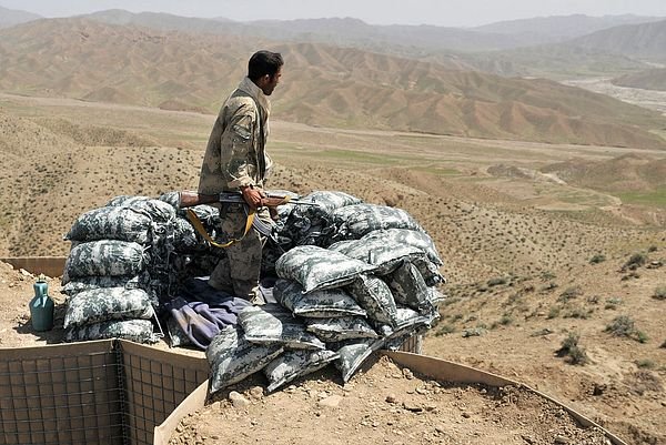 ISI's Afghanistan mission completed - trucks full of weapons seen going back to Pakistan ISI's Afghanistan mission completed - trucks full of weapons seen going back to Pakistan