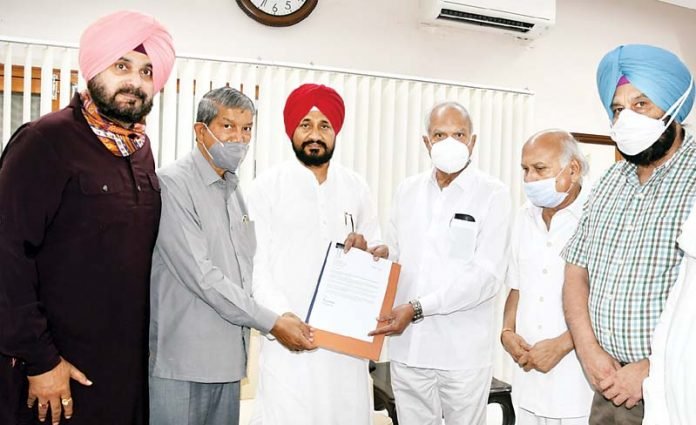 Charanjit Singh Channi demanded from the Center to withdraw the agriculture law